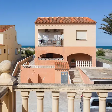 Holiday home Adela Oliva